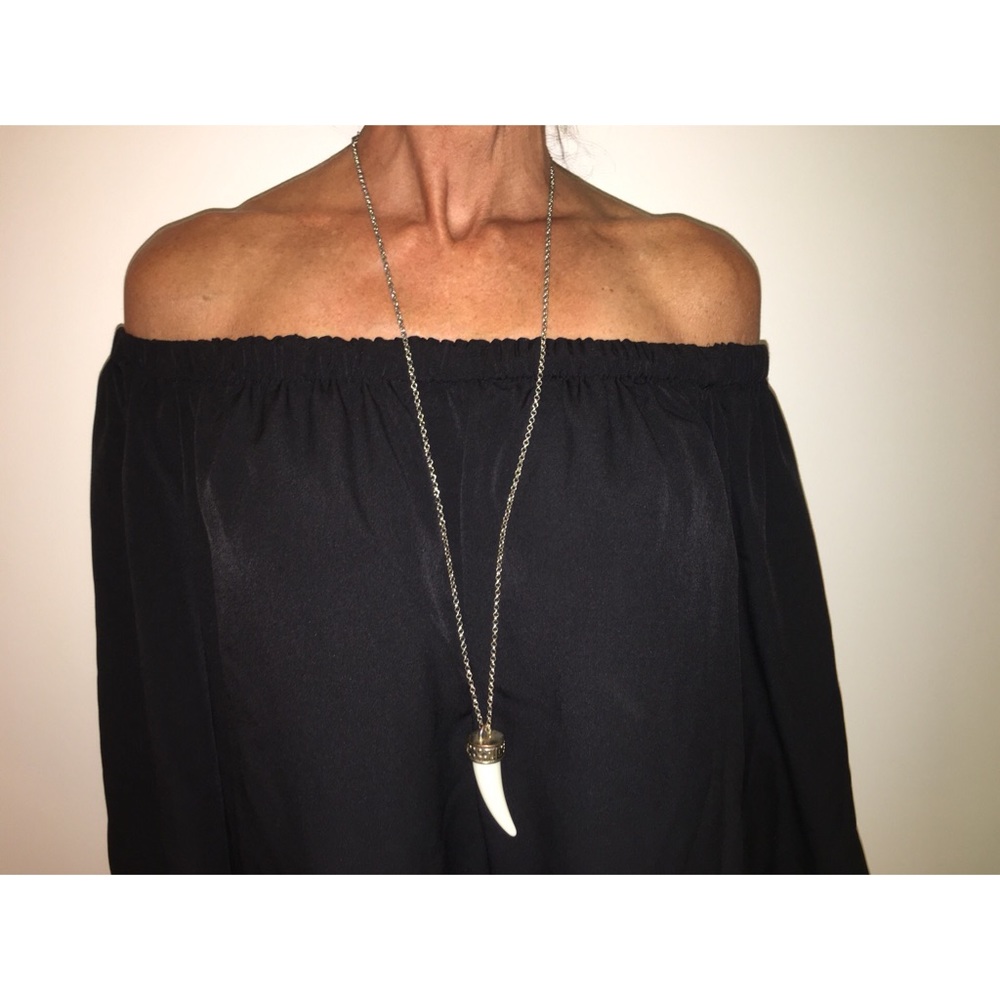 sabertooth necklace!!